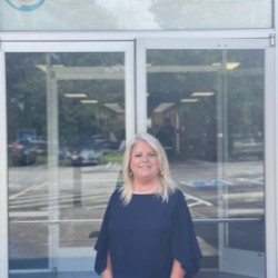 Robin Beckham Staff Photo